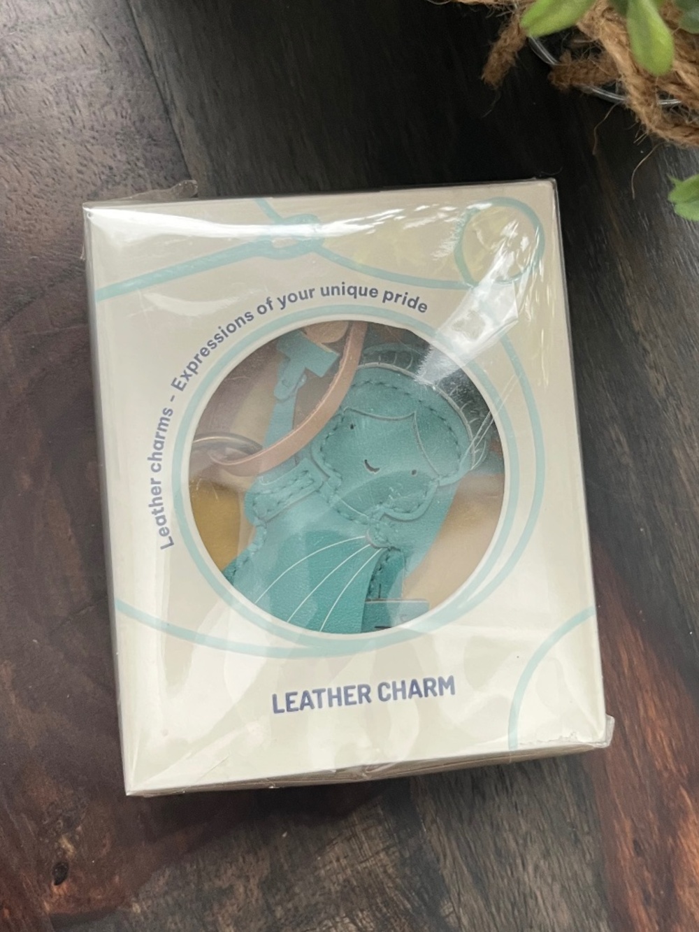 TICK & PICK Lady of Liberty Leather Bag Charm NEW - Picture 4 of 4